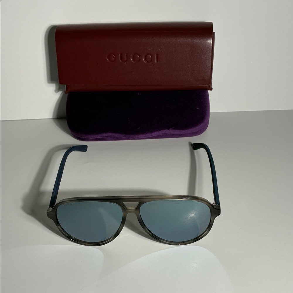 Gucci GG0423S 010 Pilot Sunglasses Gray/Black Blue Polarized 60mm New Authentic - Picture 4 of 14